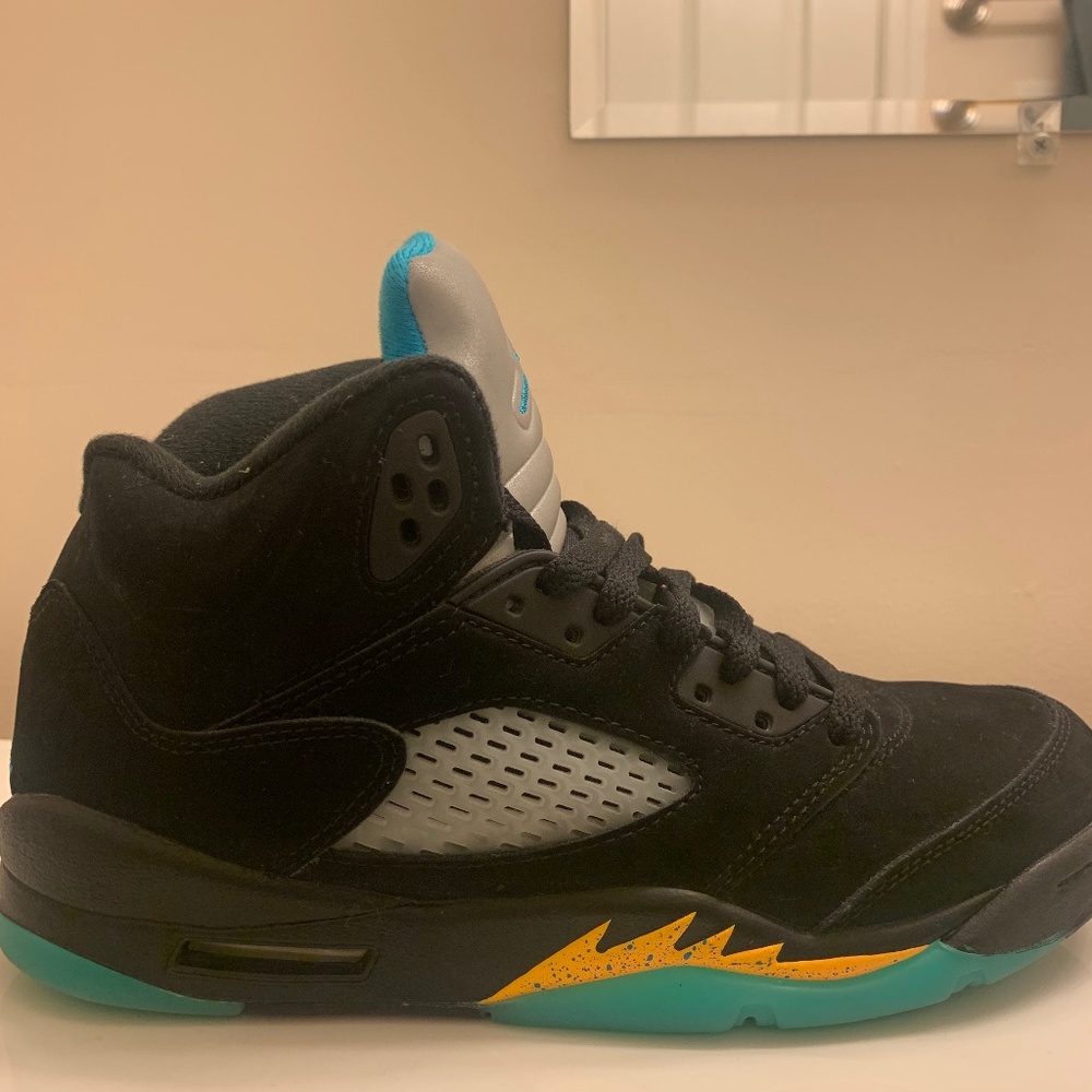 Jordan 5 Aqua Women’s Size 8/ Youth Size 6.5